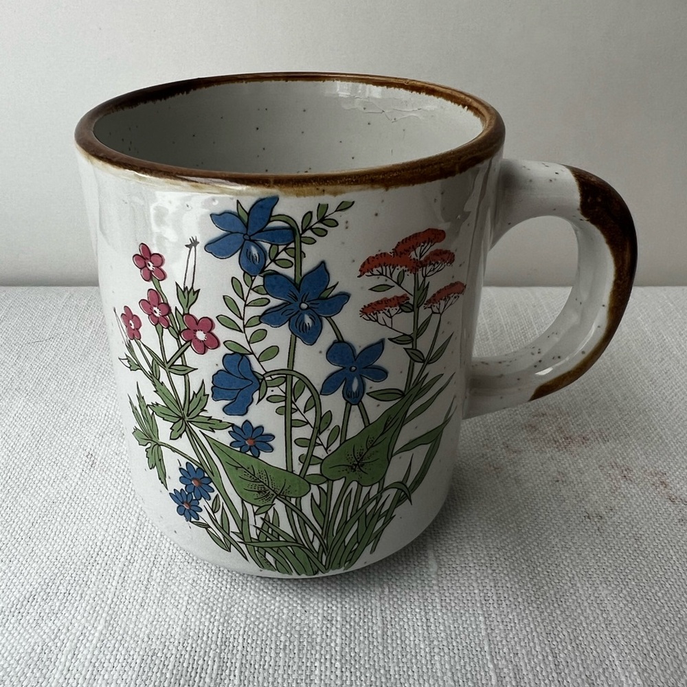 Floral Ceramic Mug with Brown Rim